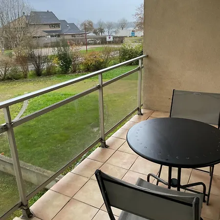Au Coeur De La Vallee Bleue Apartment
